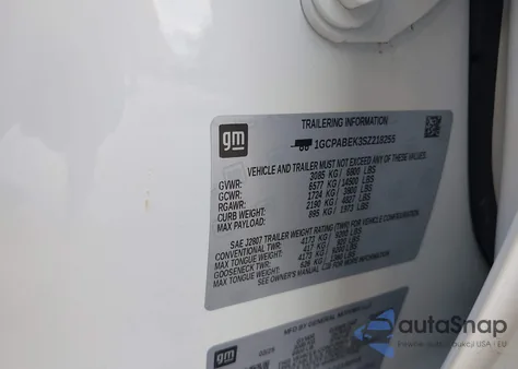 2025 Chevrolet Silverado 1500 2Wd Short Bed Custom z USA, uszkodzony, nr VIN 1GCPABEK3SZ218255